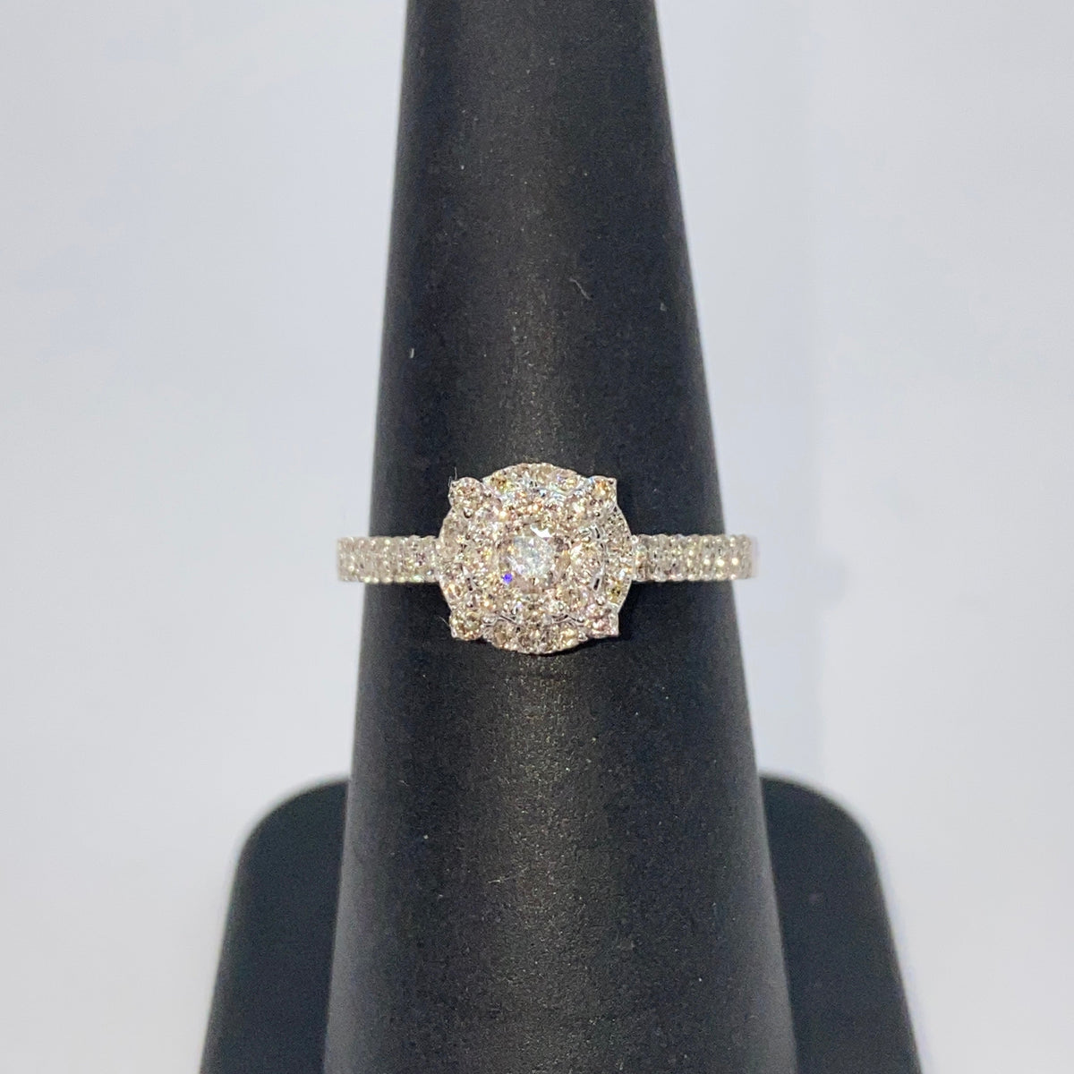 14K Gold Sydney Circle Halo Diamond Ring - additional product view 8