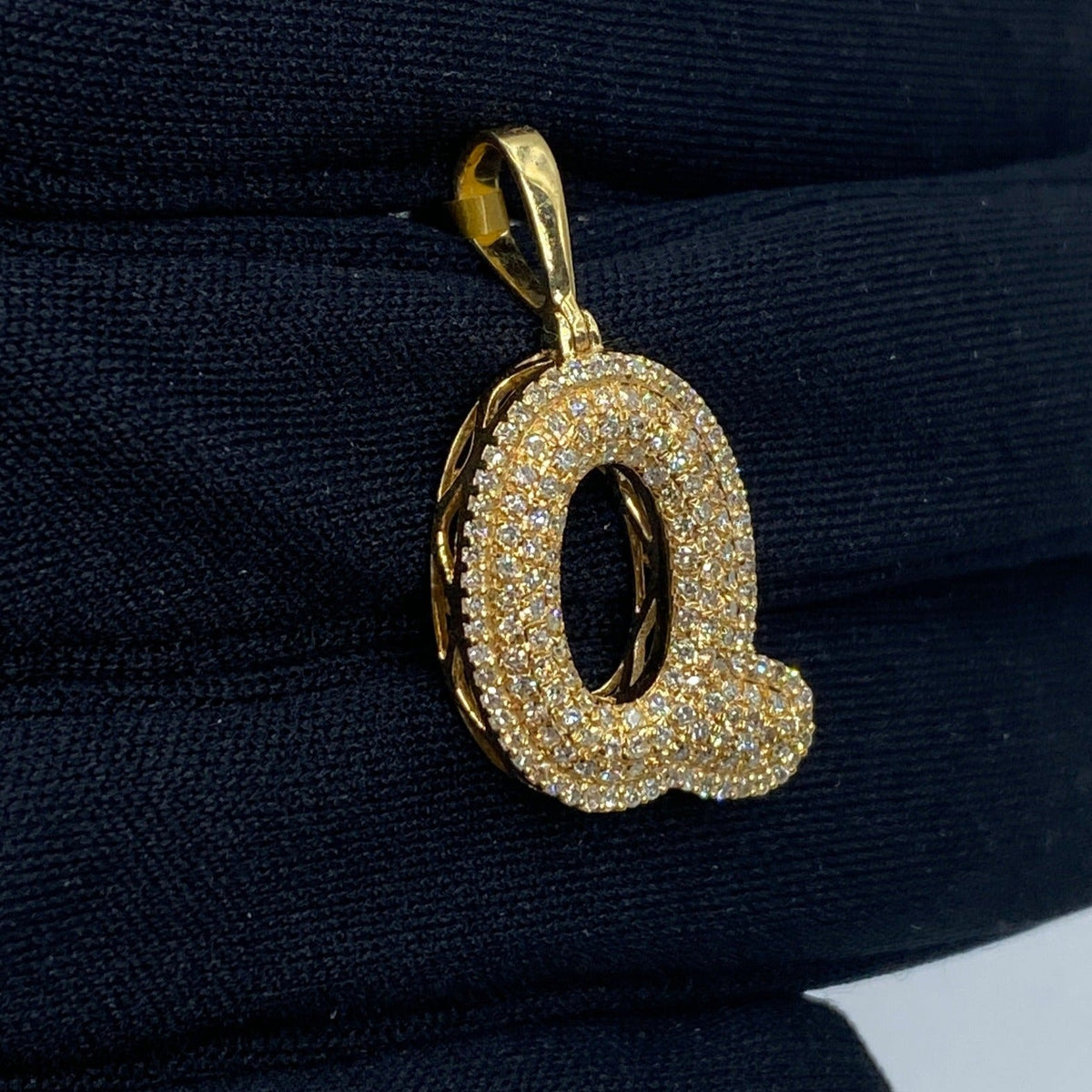 Initial Q Bubble Diamond Pendant - additional product view 3