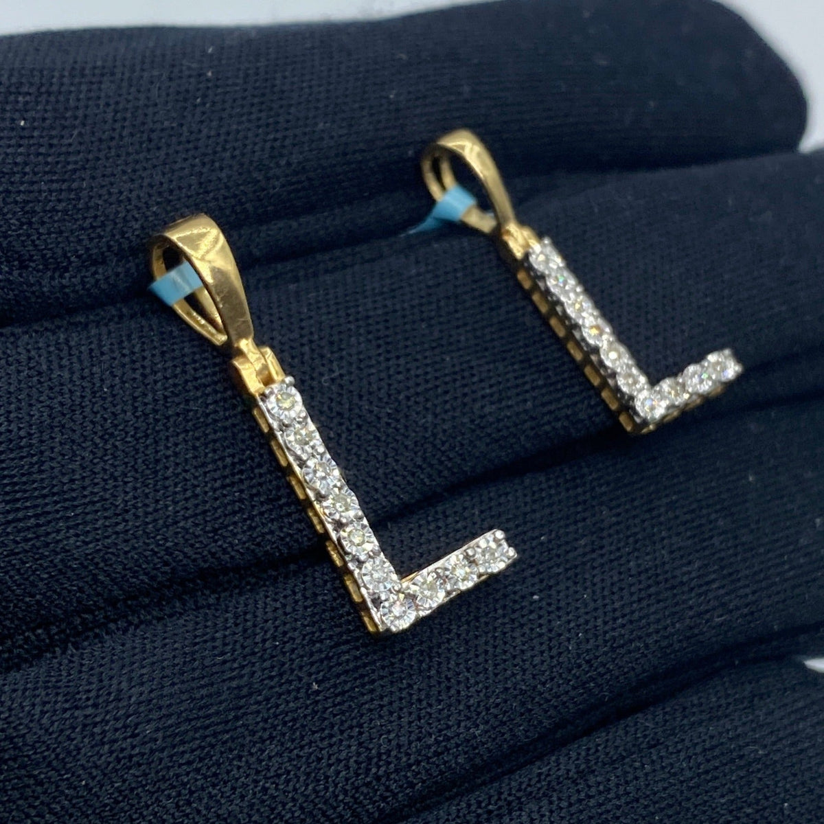 14K Gold Single Stone Initial L Diamond Pendant - additional product view 4