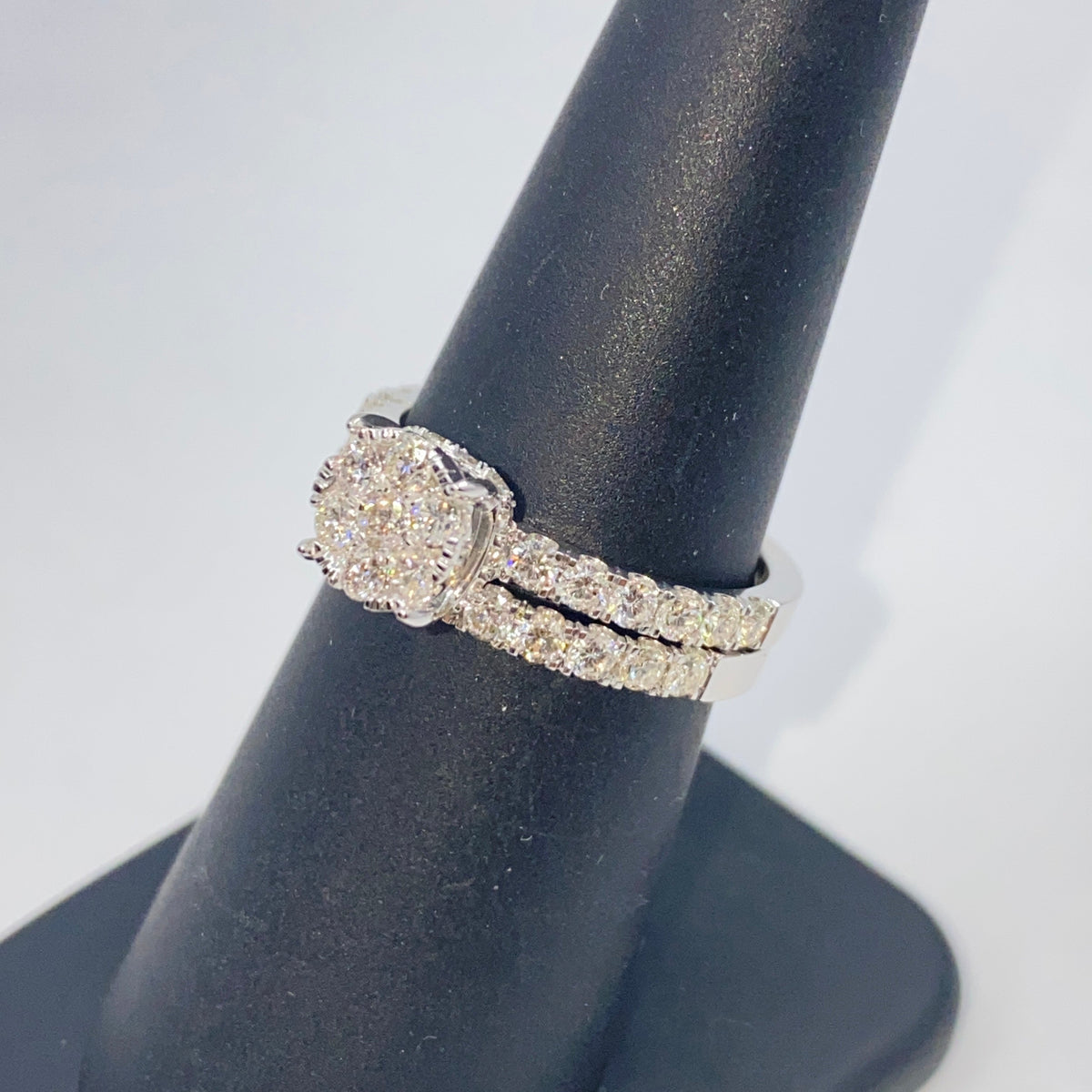 14K Gold Barbie Circle Diamond Engagement Ring - additional product view 13