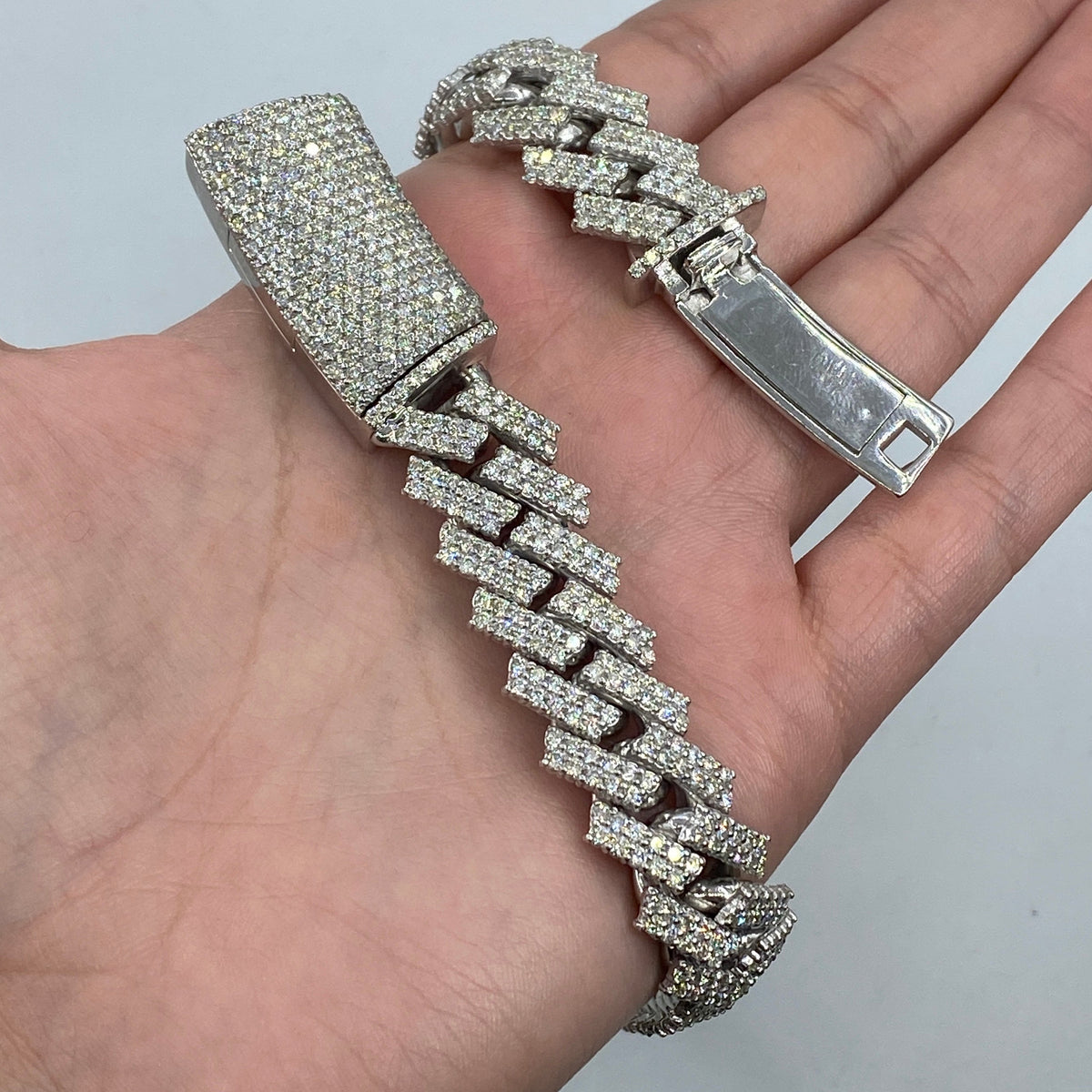 14K Gold 15mm Jumbo Iced Razor Cuban Link Diamond Chain 16 in - additional product view 8