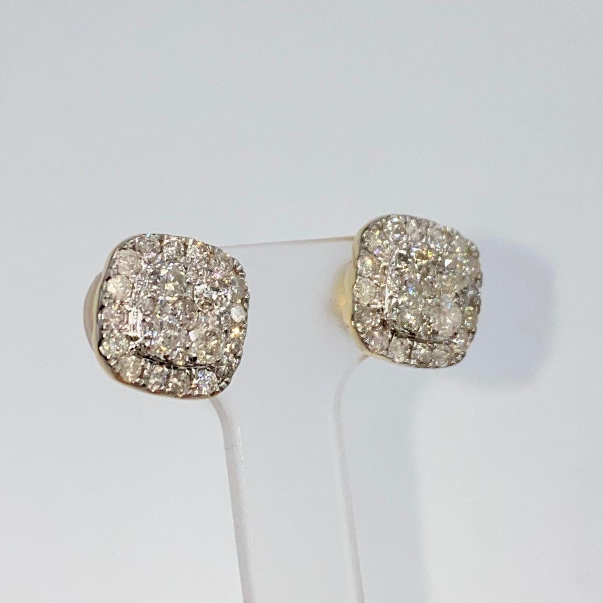 10K Gold 10mm Rounded Square Halo Diamond Ring - additional product view 4