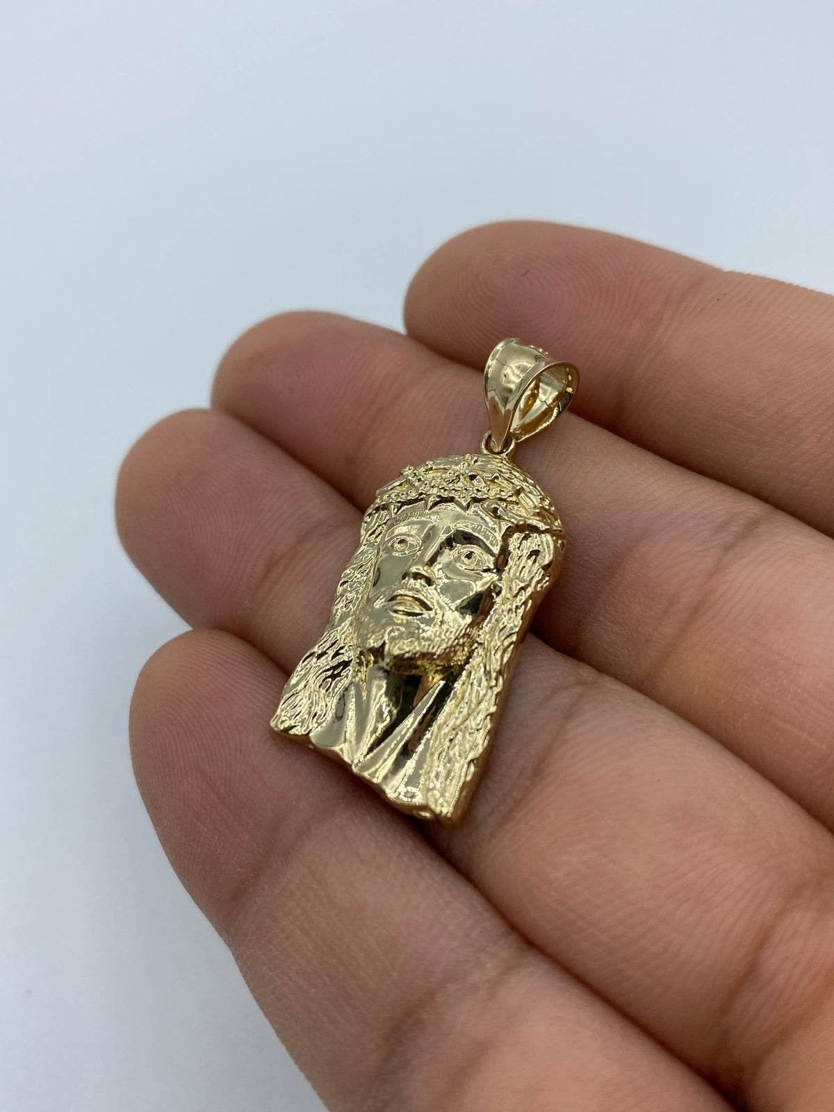 14K Gold Jesus Head Pendant 1.4 in - additional product view 5