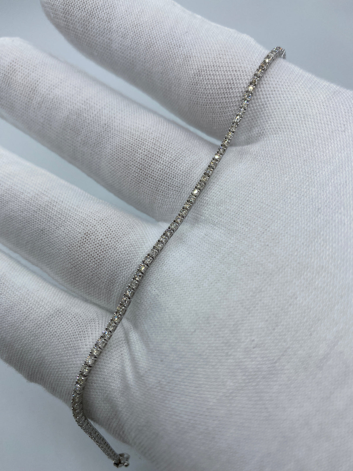14K Gold 1.6mm Tennis Diamond Bracelet 7 in in white gold - close-up product photo