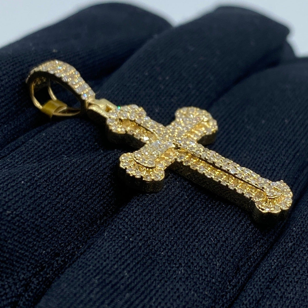 10K Gold Trefoil Cross Diamond Pendant - additional product view 3