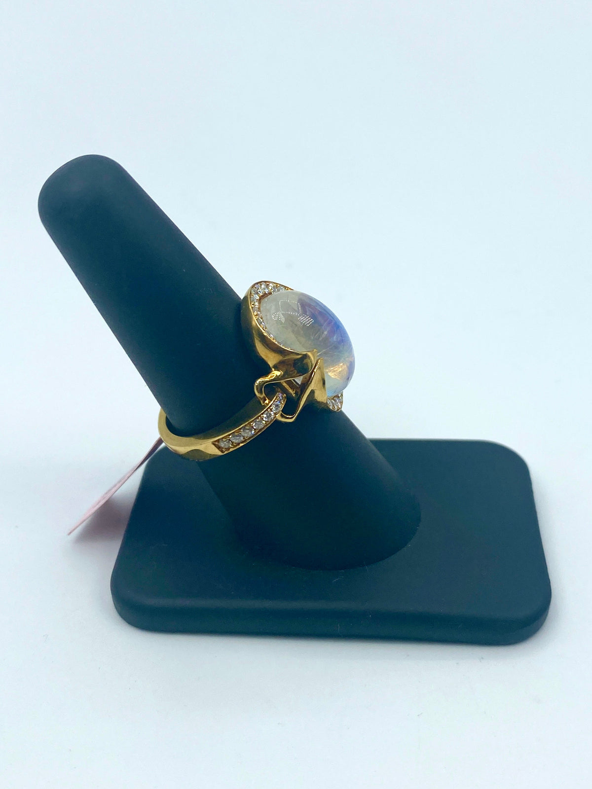 18K Gold & Diamond Oval Moonstone Ring - additional product view 4