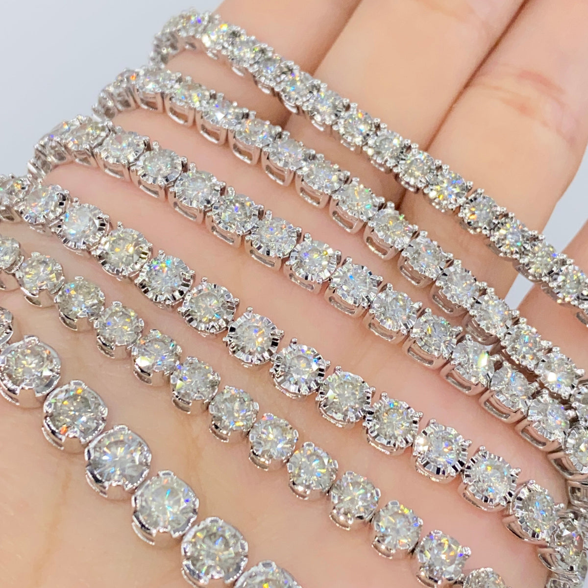 14K Gold Tennis Diamond Bracelet 7 in - additional product view 3