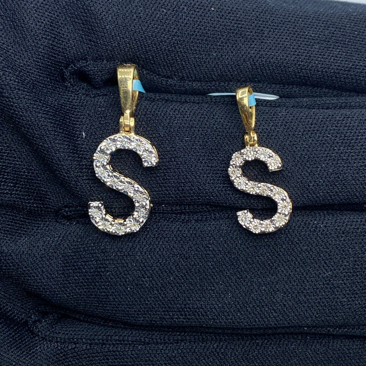 14K Gold Single Stone Initial S Diamond Pendant - main product photo