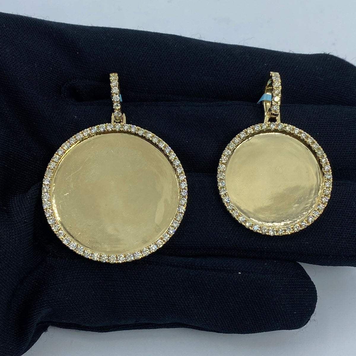 14K Gold Circle Diamond Picture Photo Pendant - additional product view 2