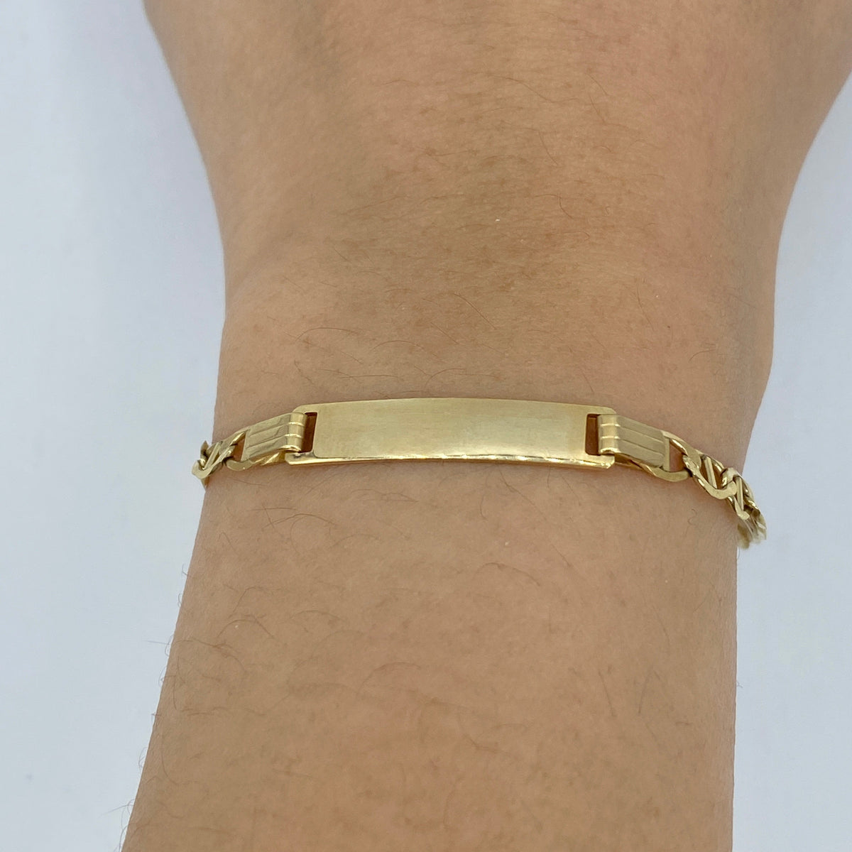 10K Gold Custom Name Plate Mariner Link Baby Diamond Bracelet - additional product view 4