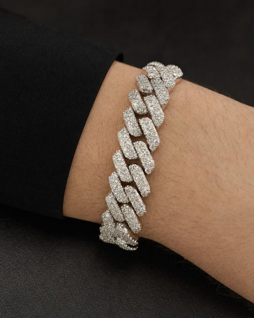 Male model wearing 10K gold & diamonds cuban link bracelet 3.5mm