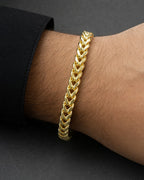 Male model wearing 10K 5MM Franco Bracelet