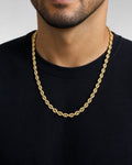 Male model wearing 14K 5.5MM Mariner Link Chain 20"