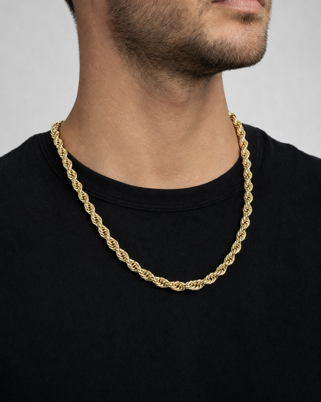 Male model wearing 10K 7MM Rope Chain 21"