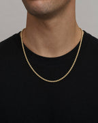 Male model wearing 10K 2MM Rope Chain Necklace 18"