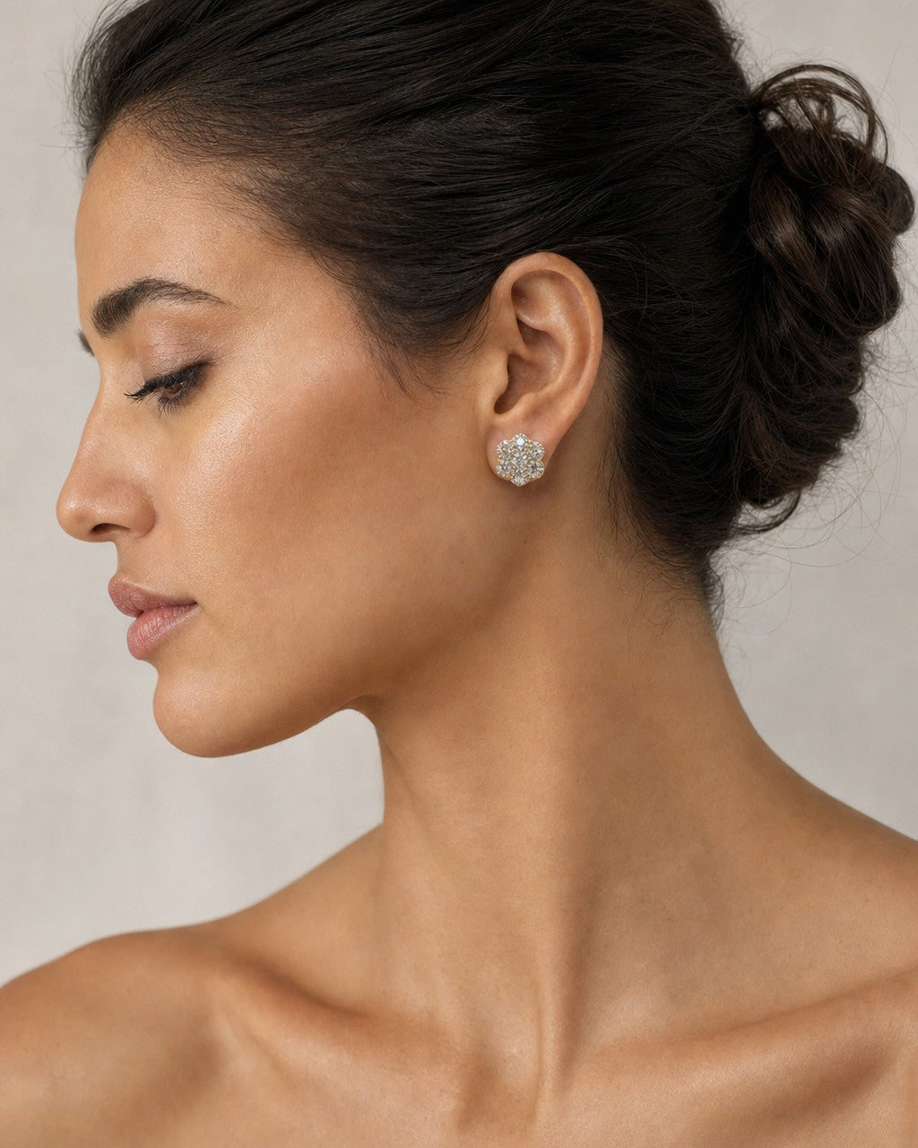 Female model wearing 14K Flower Diamond Earrings 3.1ct