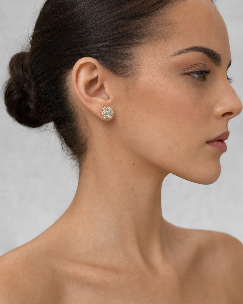Female model wearing 14K Flower Diamond Earrings 1.8ct