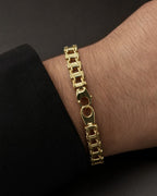 Male model wearing 14K Italian Link Bracelet 8.5"