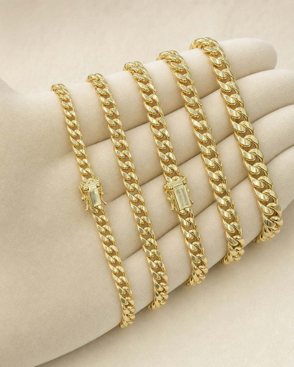10K Cuban Link Bracelet ALL SIZES styled photo